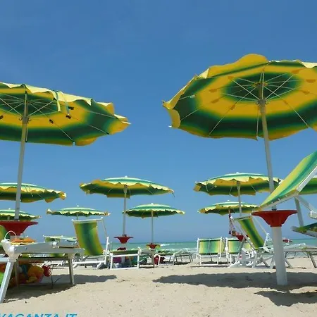 Apartment Garden - *